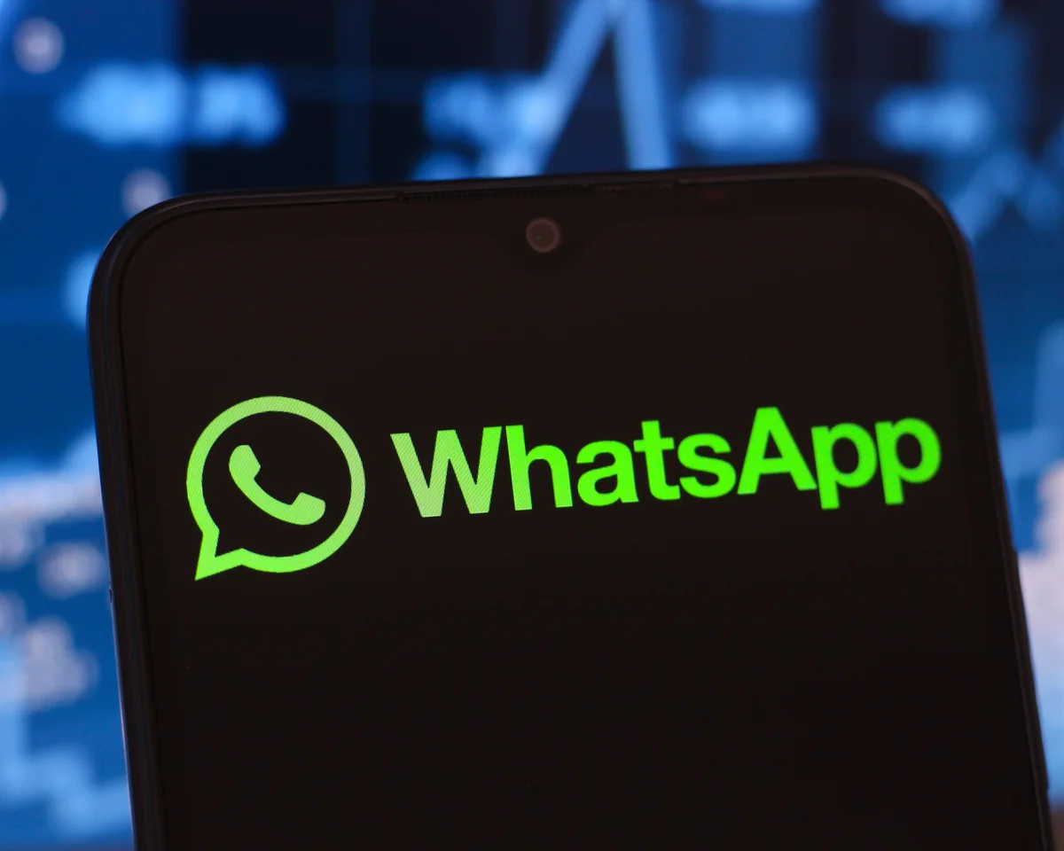 Collecting WhatsApp online status data: Can WhatsApp collectors accurately obtain it?